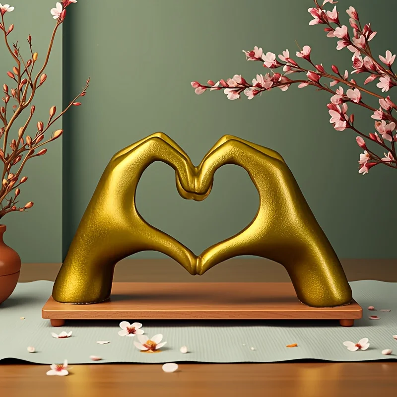 Heart Hand Sculpture 2
