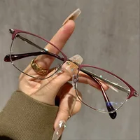 2025 nouveau Style lunettes de lecture mode hommes et femmes Anti lumière bleue lunettes classiques à la mode rétro lunettes 3