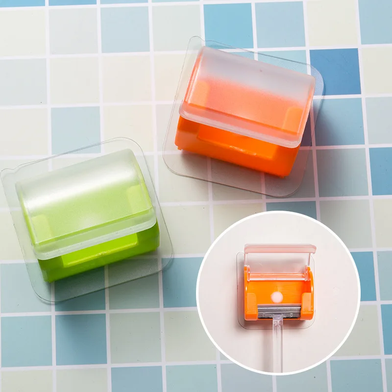 

Держатель для бритвы и лезвий для мужчин, настенная вешалка на присоске для хранения лезвий для бритвы и бритвы в ванной комнате, крючок-подставка, полка для пыли