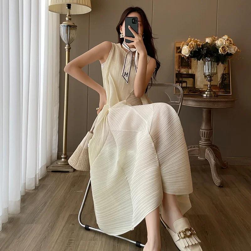 

Miyake Style Women's Summer Folding Seaside Holiday High-quality Temperament Foreign Long White Sling Dress 2024 New