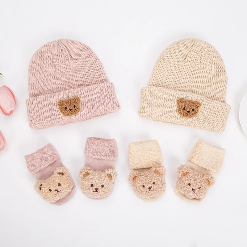 New Bear Knitted Pullover Hat Bear New European and AmericanDecoration Baby Sock Set Baby Warm Beanie