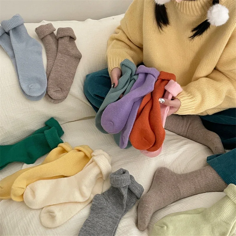 Women Socks Autumn New Trendy Colorful Simple Casual Solid Color Warm Thick Winter Socks Home Plain Female Crew Wool Socks Comfy