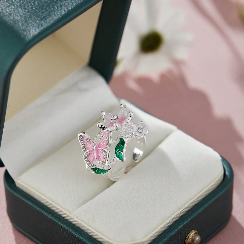 Ring Size and Fit Demonstration