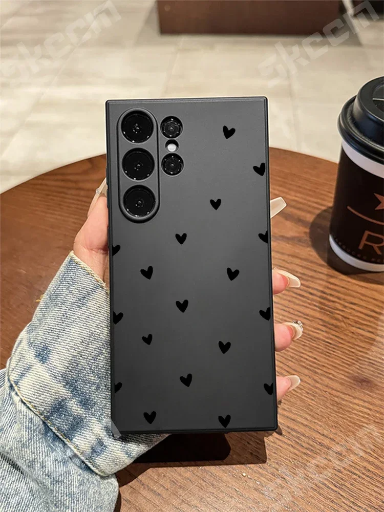 Elegant Black Heart Silicone Phone Case - Timeless Love Style