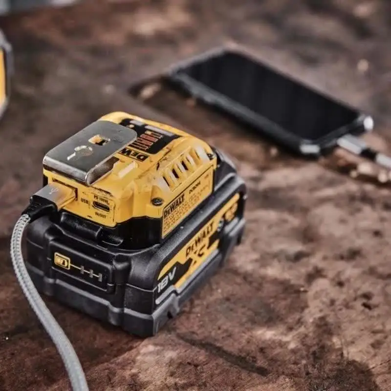 DEWALT DCB094K-XE 20 В MAX Литий-ионный XR USB зарядное устройство для доставки