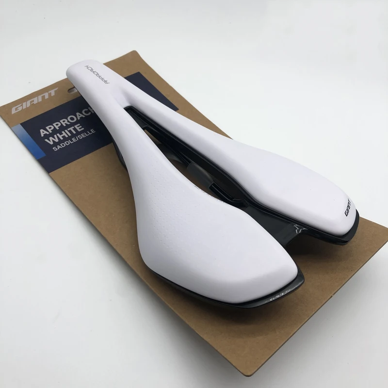 ジャイアントアプローチサドルコンフォートシートビッグベントソフト