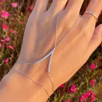 Simple Rhinestone V Finger Bracelet Ring Wrist Decoration