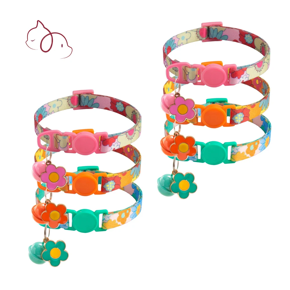 

Pet Cat Collar for Small Dog Colorful Flower Puppy Dog Collars with Bell Cat Necklace Adjustable Chihuahua Dog Accessories