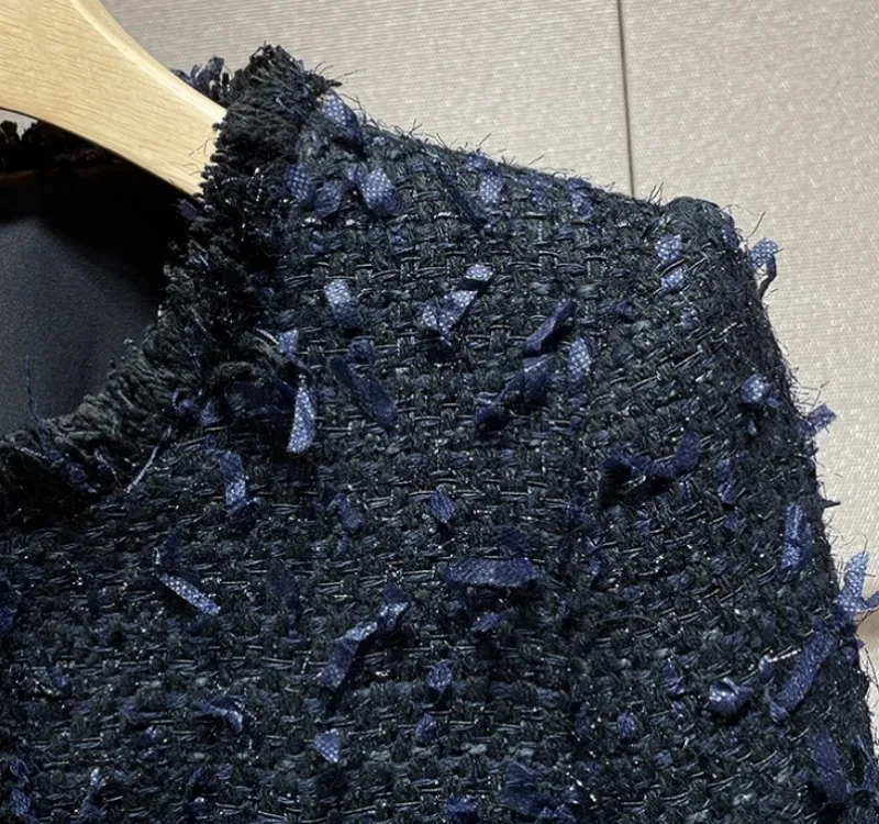 Jacket Detail 4
