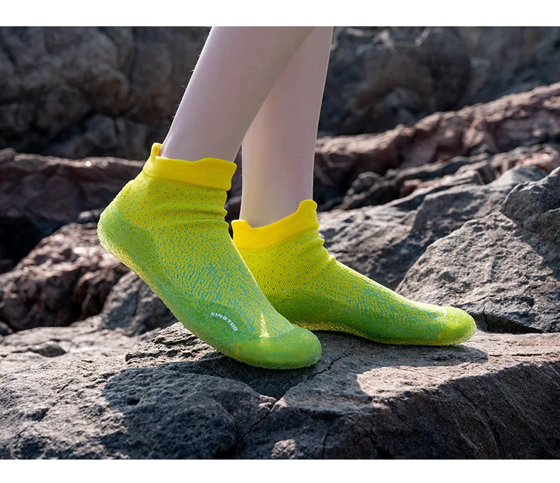 Beach Aqua Wading Water Shoes Children Adult Indoor Fitness Sports Yoga Shoes Lightweight Breathable Non-slip Upstream Sneakers