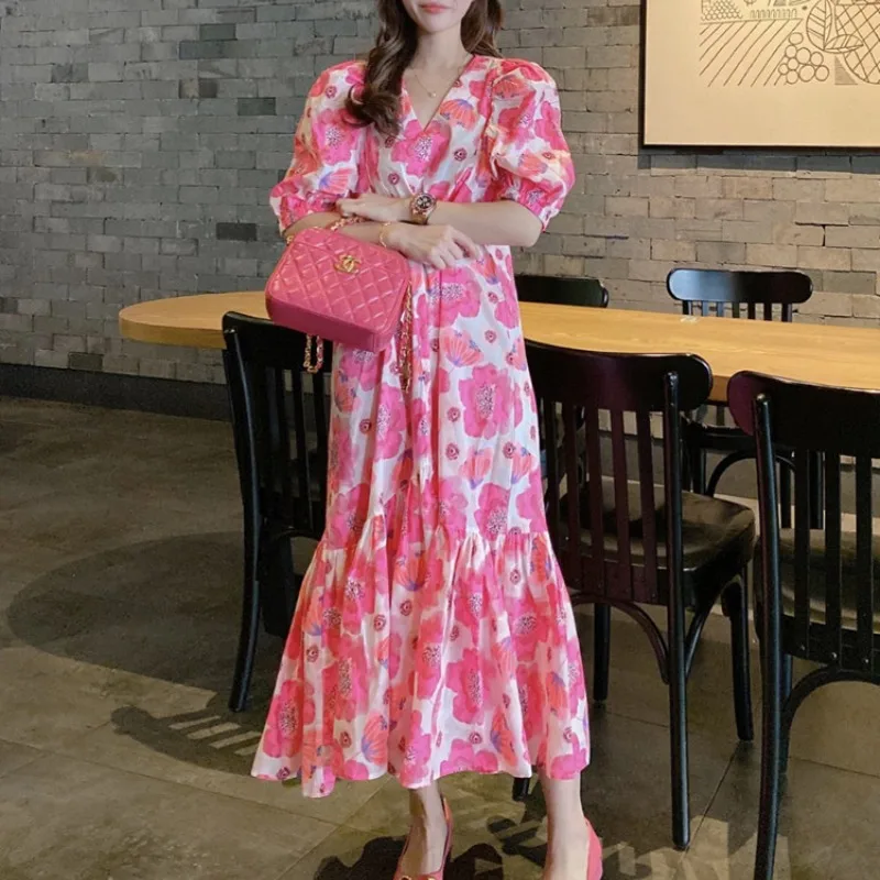 

Women's 2024 Summer Korean Pullover V-neck Spliced Printed Fashion Loose and Elegant Bubble Sleeves Ruffled Short Sleeve Dress