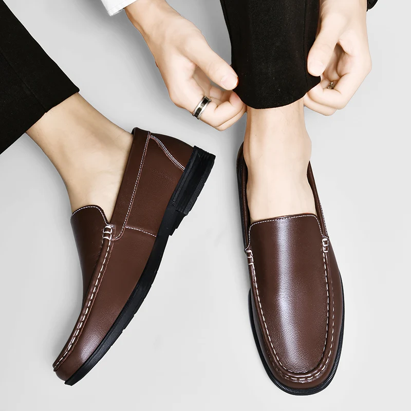 Men's comfortable walking shoes made of genuine leather, one foot loafers, new trendy designer, Mo hot selling driving shoes