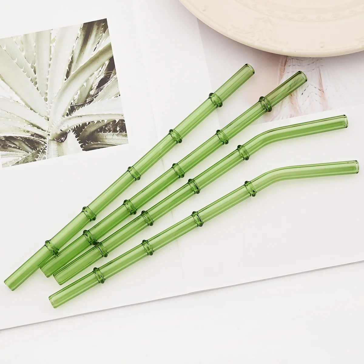 Eco-Friendly Bamboo-Style Reusable Glass Straw Set with Cleaning Brush - Green