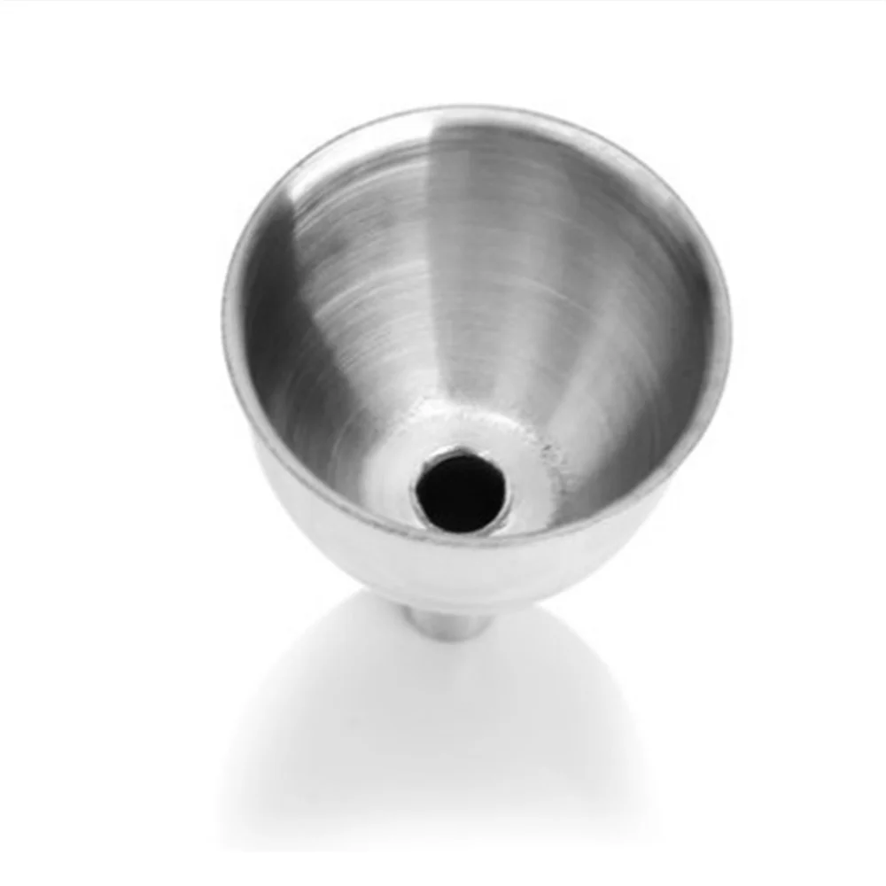 2pcs /lot Mini Stainless Steel Funnel For All Kinds Of Hip Flasks Filling Cooking Lab Home Kitchen Supplies 3.5x4.5x0.8cm