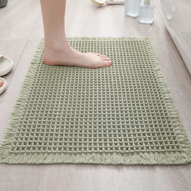 Ultra-Absorbent Waffle Bath Mat with Tassel Detailing