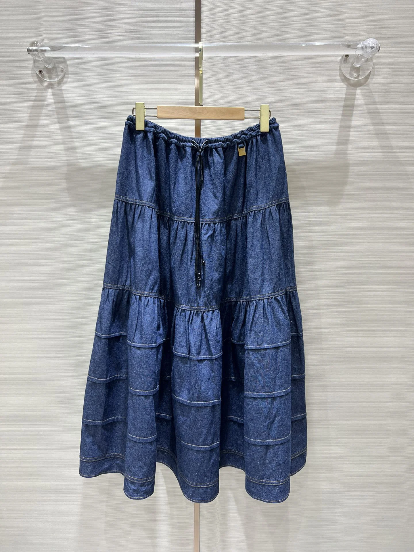 

2023 Summer cowboy special washing process cake splicing design large skirt cake half skirt
