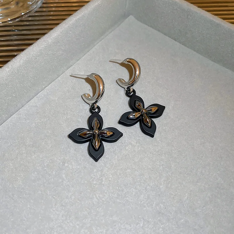 S3259 Fashion Jewelry S925 Silver Needle Flower Dangle Earrings For Women Vintage Niche Design Stud Earrings
