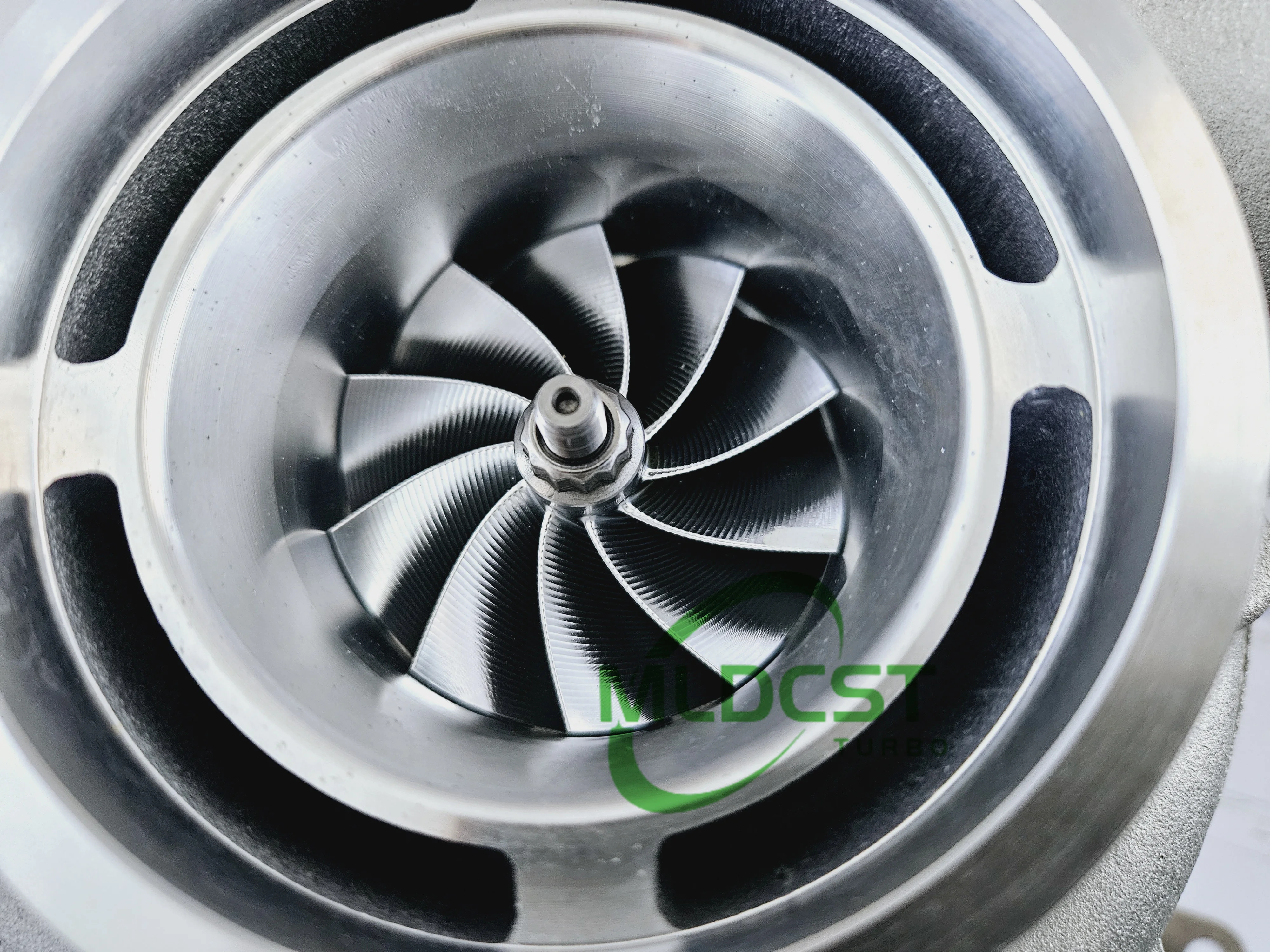 New Design GTX3576R GT3576 GTX3576 Billet Wheel Turbo T3 Inlet 0.82 Vband High Flow 10 Blades billet wheel G35 Turbine shaft 9