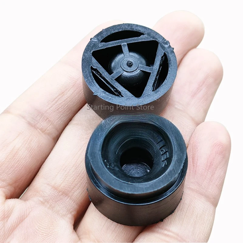 

Резиновая накладка для Volvo C30/C70/V50/S30/S40/S70