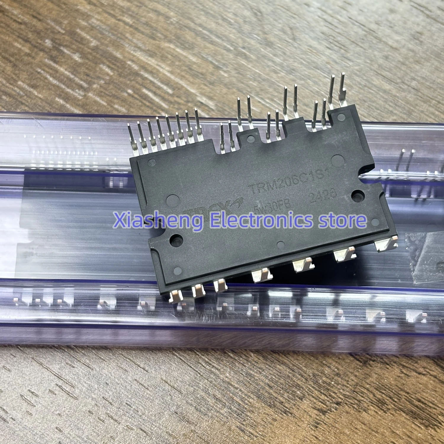새로운 원본 2Pcs TRM206C1S1 DIP27 IC 칩 집적 회로 재고 있음 좋은 품질