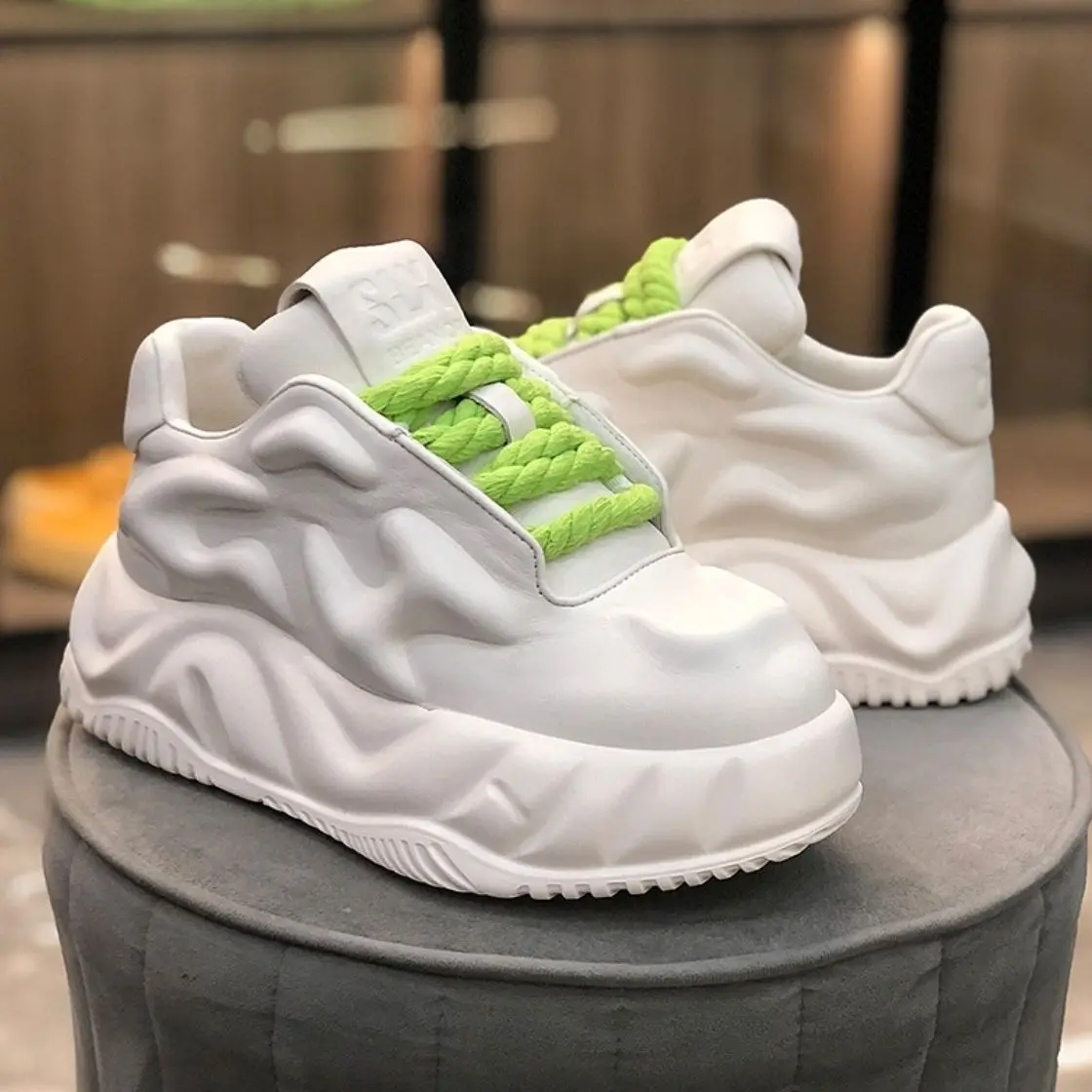 2024 New Thick Bottom Increased Ultra-Light Non-Slip Wear-Resistant Comfortable Bread Casual Sneakers Men 5