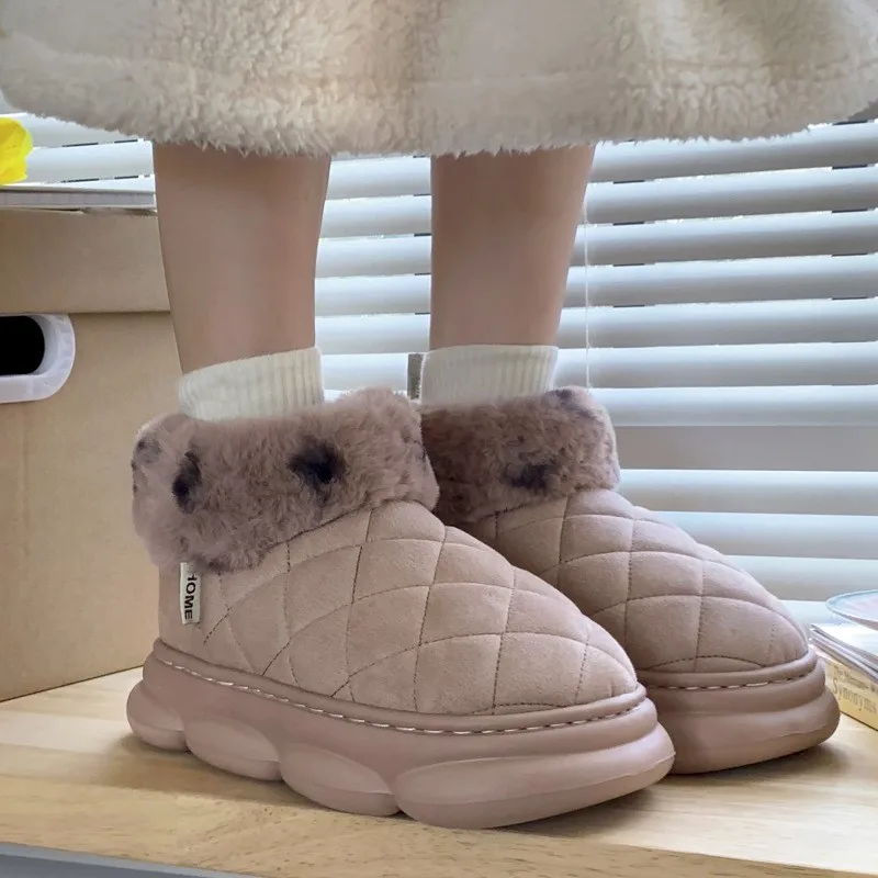 

Женские зимние ботинки на толстом каблуке, красивые теплые пушистые ботинки на платформе, из хлопка, модные уличные женские зимние ботинки, 2023