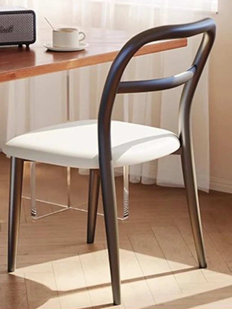 Modern Minimalist Designer Bedroom Dining Chairs Imitation Wood Dresser Chairs Sillas De Comedor Dining Room Furniture HYDC