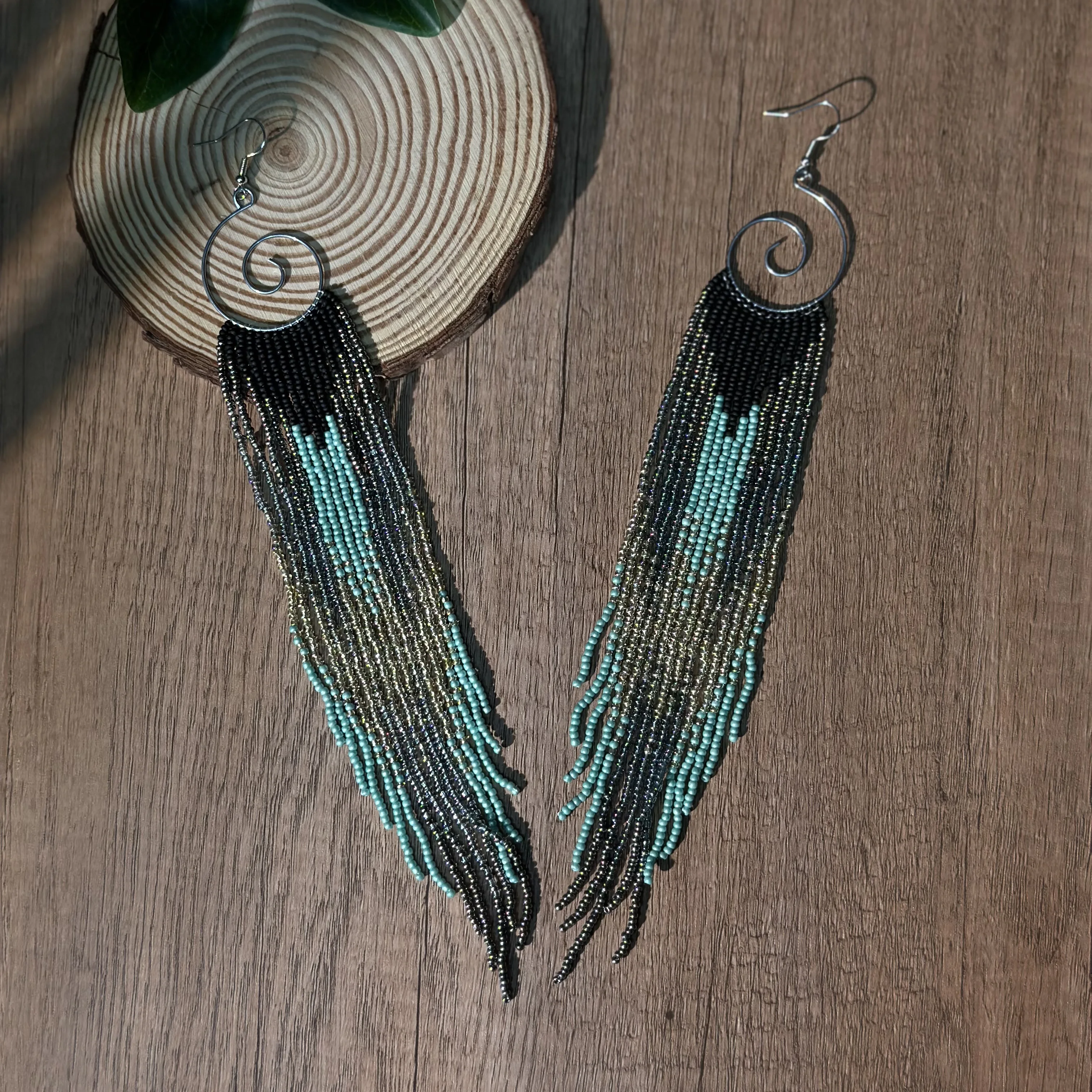 Bunte Glasperlen-Ohrringe, geometrisches Design, handgewebt, lange Quasten-Ohrringe, böhmischer Modeschmuck, Accessoires für Damen, Alltag – Detail 7