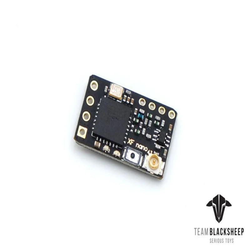 Achetez TBS Crossfire Nano RX Récepteur Long Range UHF pour Drone FPV, boîtier ouvert révélant les composants internes