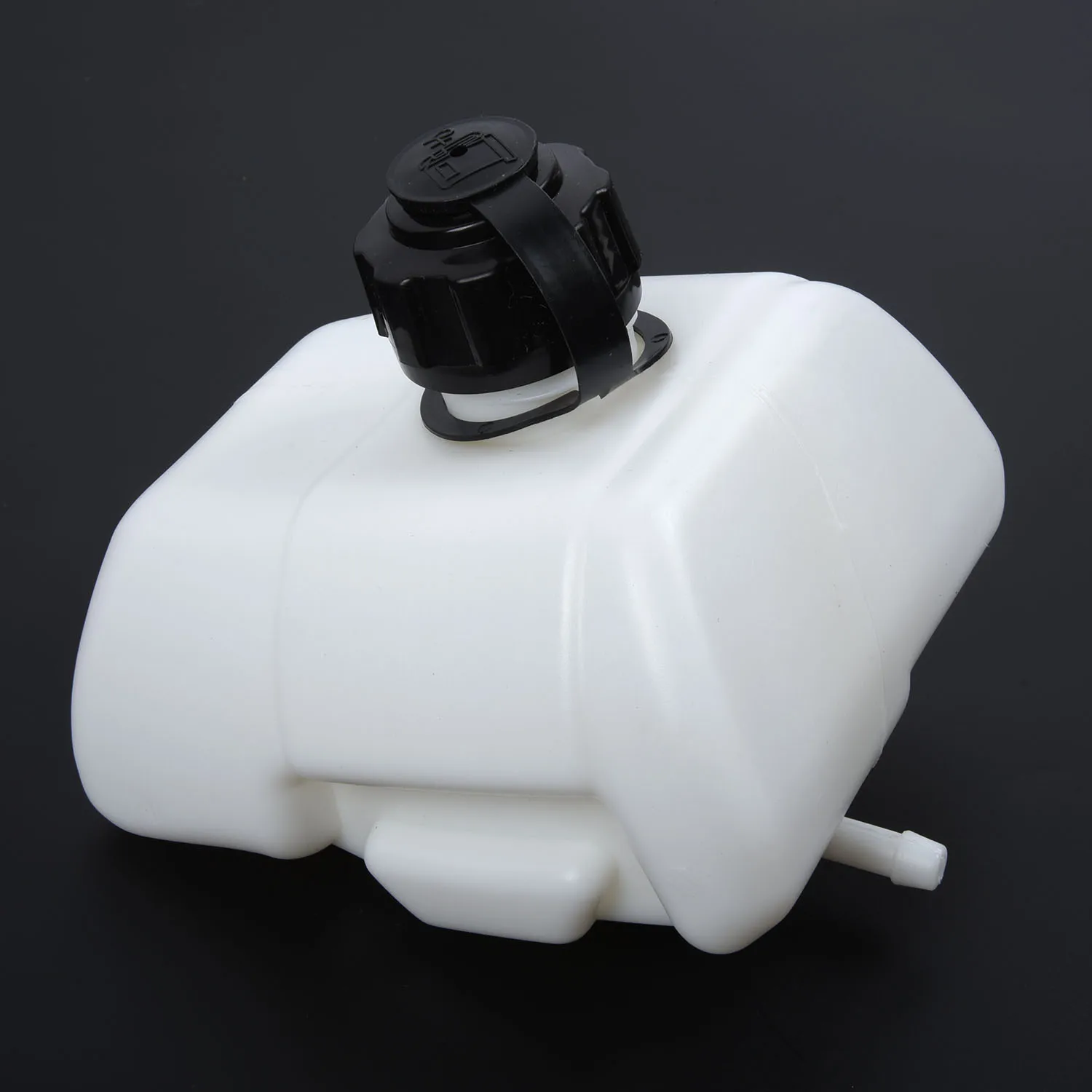 Engineered Tank For Robin NB411 BG411 CG411 EC04 RBC411 49CC, Ensures Efficient Fuel Utilization, Quick And Easy Setup 1 Piece