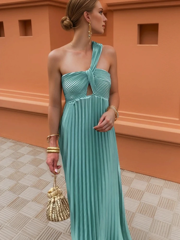 

Elegant Chic Pleated Diagonal Shoulder Maxi Dress Women Sexy Backless Cut Out Sleeveless Dresses Female Banquet Evening Robes