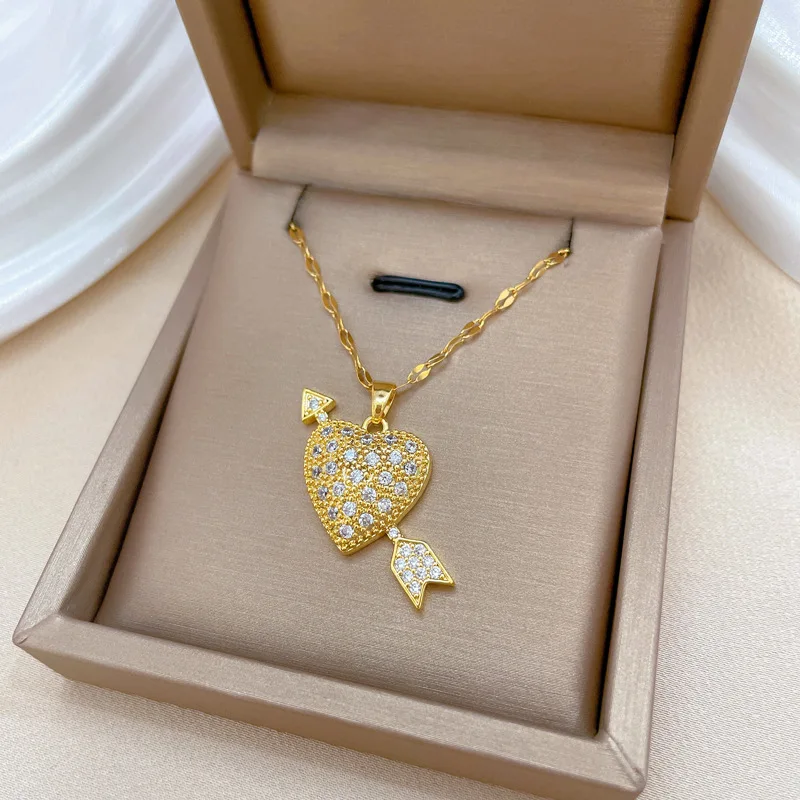 アクセサリー zonic17ss GoldHeart and Arrow Pendant アクセサリー zonic17ss GoldHeart and Arrow Pendant Zirconia