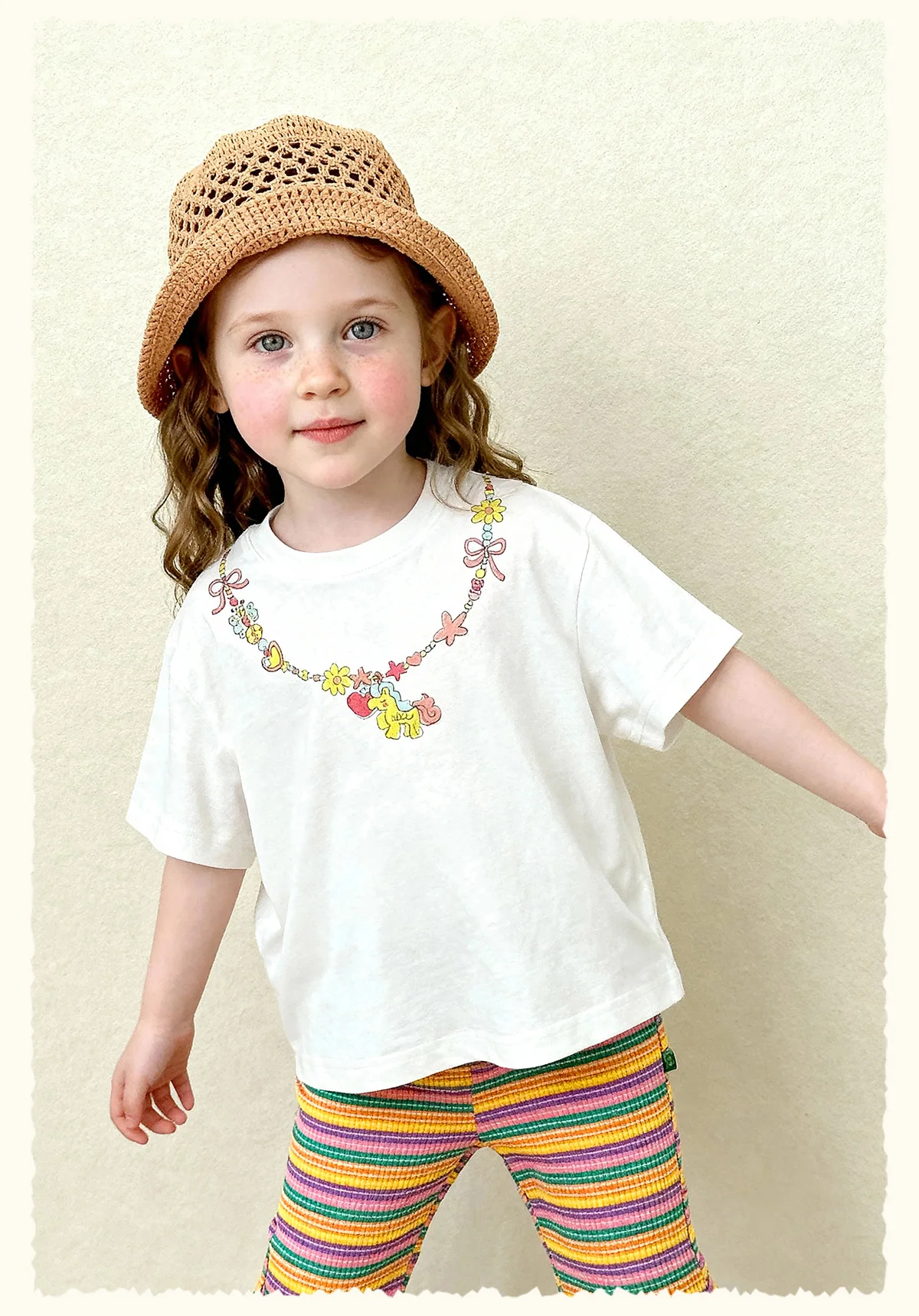 Amila 2026 Sommer Neues Kinder-T-Shirt mit lustigem Halsketten-Print, locker geschnittene Schulterversion, süßes, trendiges Freizeit-Oberteil – Detail 18