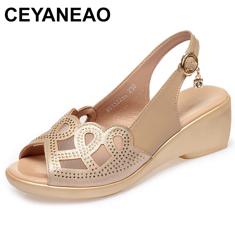 

Summer New Fashion Thick Heels Peep Toe Shallow Flowers Rivet Cut Out Buckle Strap Genuine Leather Women Gladiator Sandals