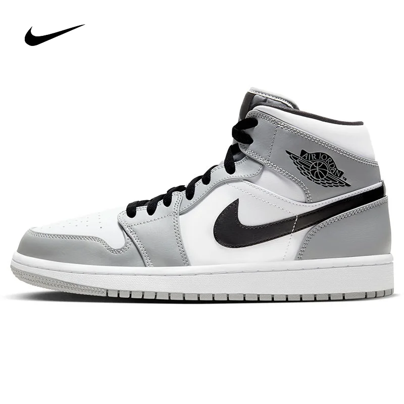 thumbnail image 1 of Zapatillas de baloncesto Air Jordan 1 Mid, cómodas, antideslizantes, resistentes al desgaste y con absorción de impactos, estilo retro, para hombre, 1 of 4