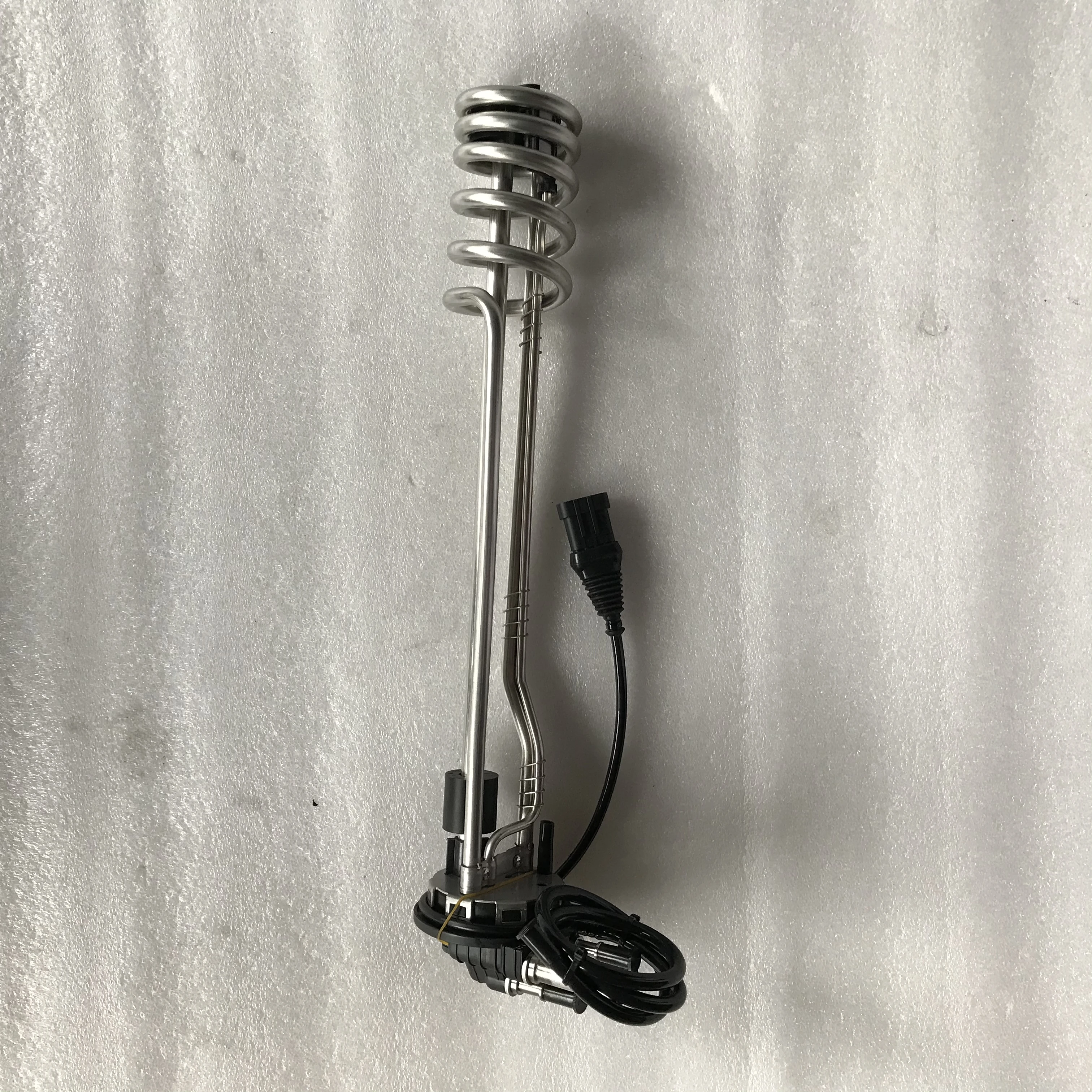 High Quality Engine Oil Level Fuel Sensor Urea Tank Liquid Temperature 1205-04836 for Bus Parts and Accessories