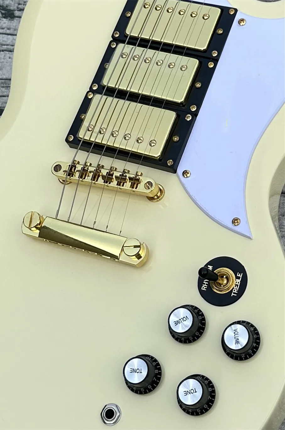 

Customized SG electric guitar, milky white, gold accessories, in stock, lightning free shipping