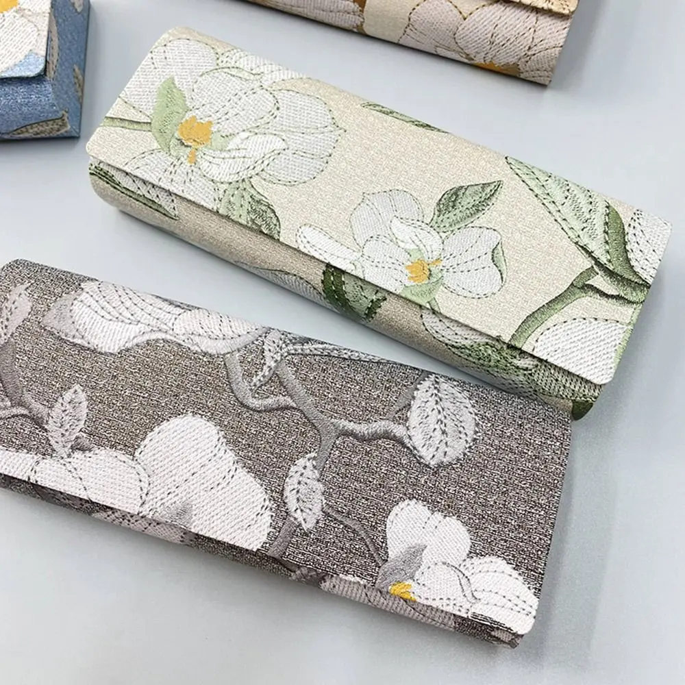Elegant Embroidered Glasses Pouch - Portable, Multifunctional Case