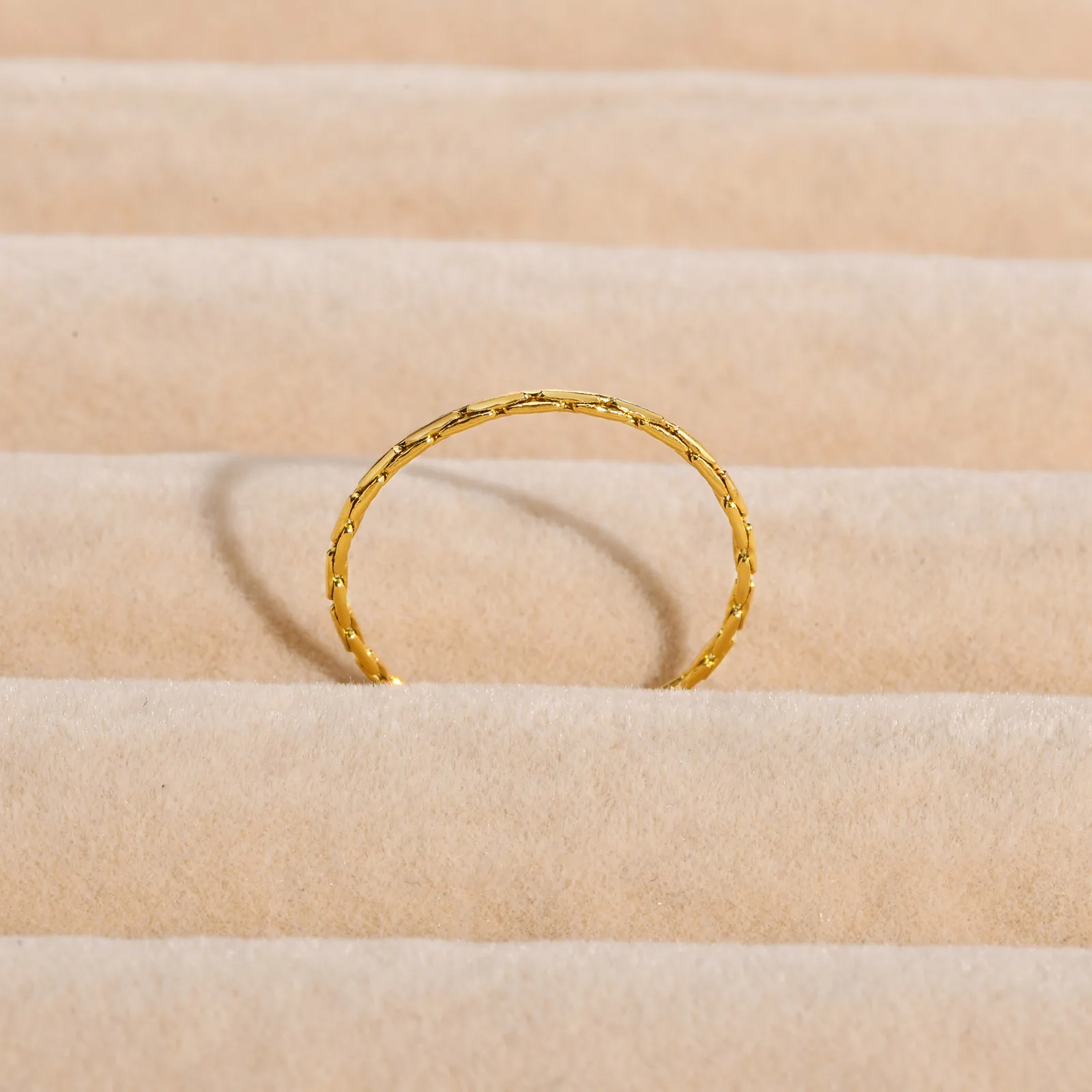 【HOUSE OF SHIFFON】Delicate Amara Chain Ring Gold〜リング HOUSE OF SHIFFON】Delicate Amara Chain Ring Gold〜リング