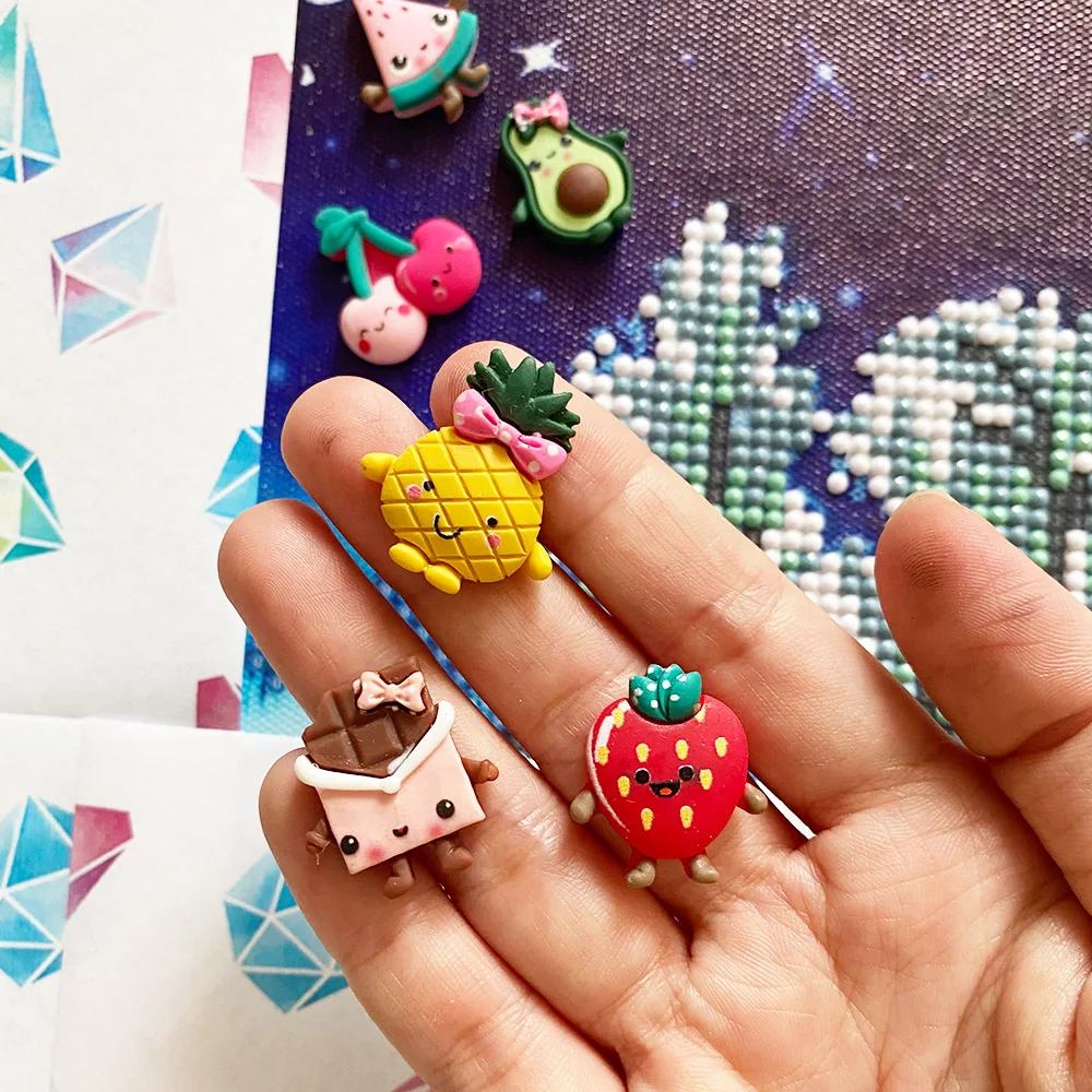 Diamond Painting Magnetic Cover Minders,Fruit Avocado Pineapple Strawberry Cover Holder Magnet for 5D Diamond Accessories Tool