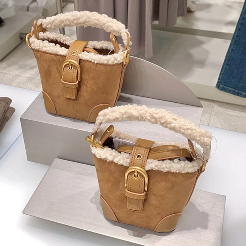 Winter Plush Shoulder Bag Bucket Bag Crossbody Bag for Women Girl Versatile Tote E74B