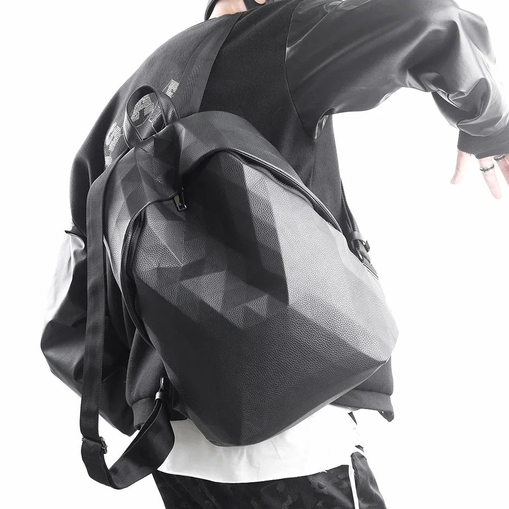 Stylish Geometric Pattern Backpack for Travel and Leisure