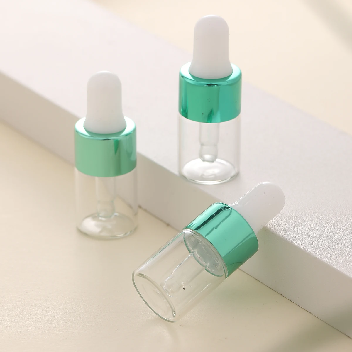 3pcs 2ml Clear Mini Glass Dropper Bottles Small with Glass Eye Dropper for Essential Oils Sample Traveling 3