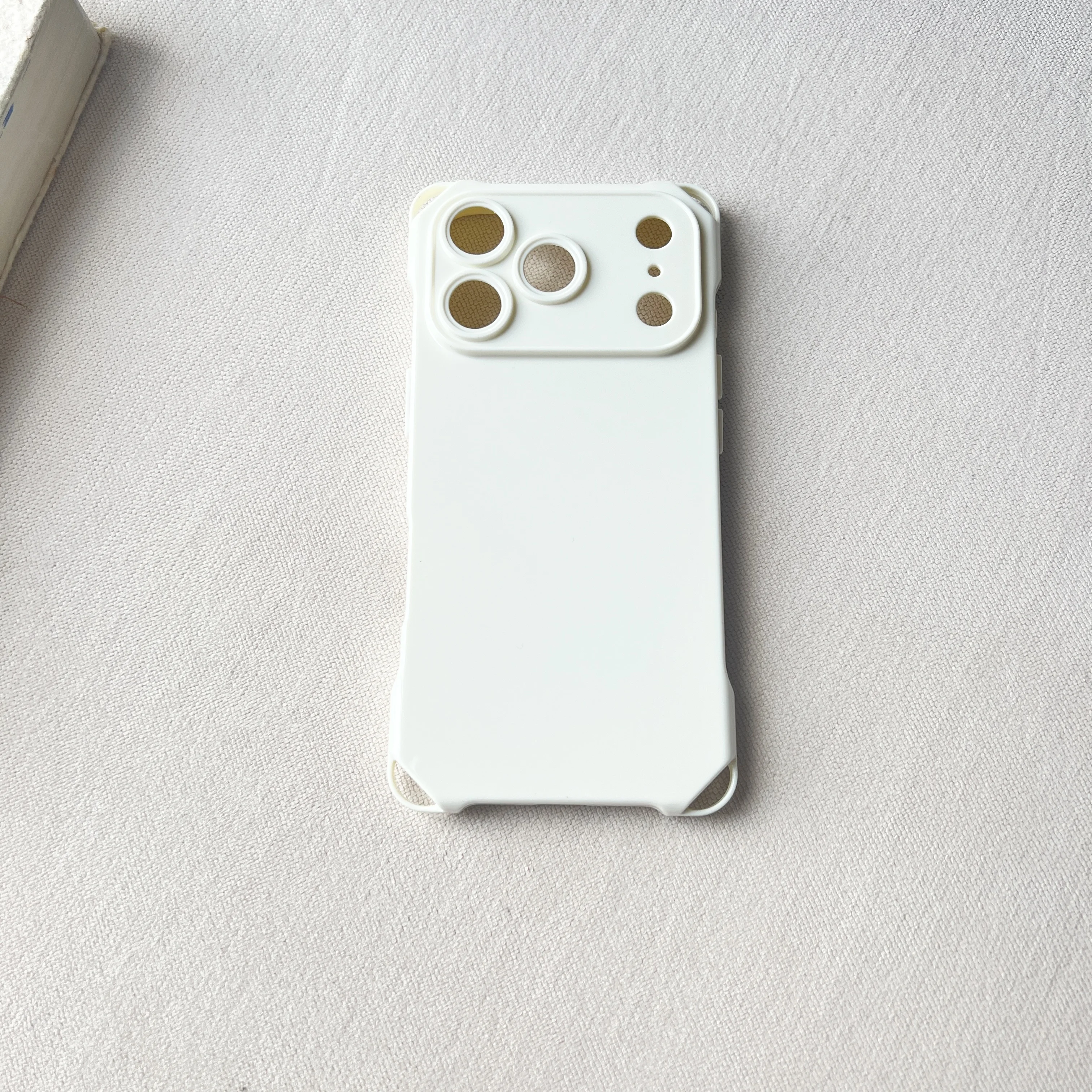 Adjustable Cross-Body Phone Case with Long Strap and Air Protective Design