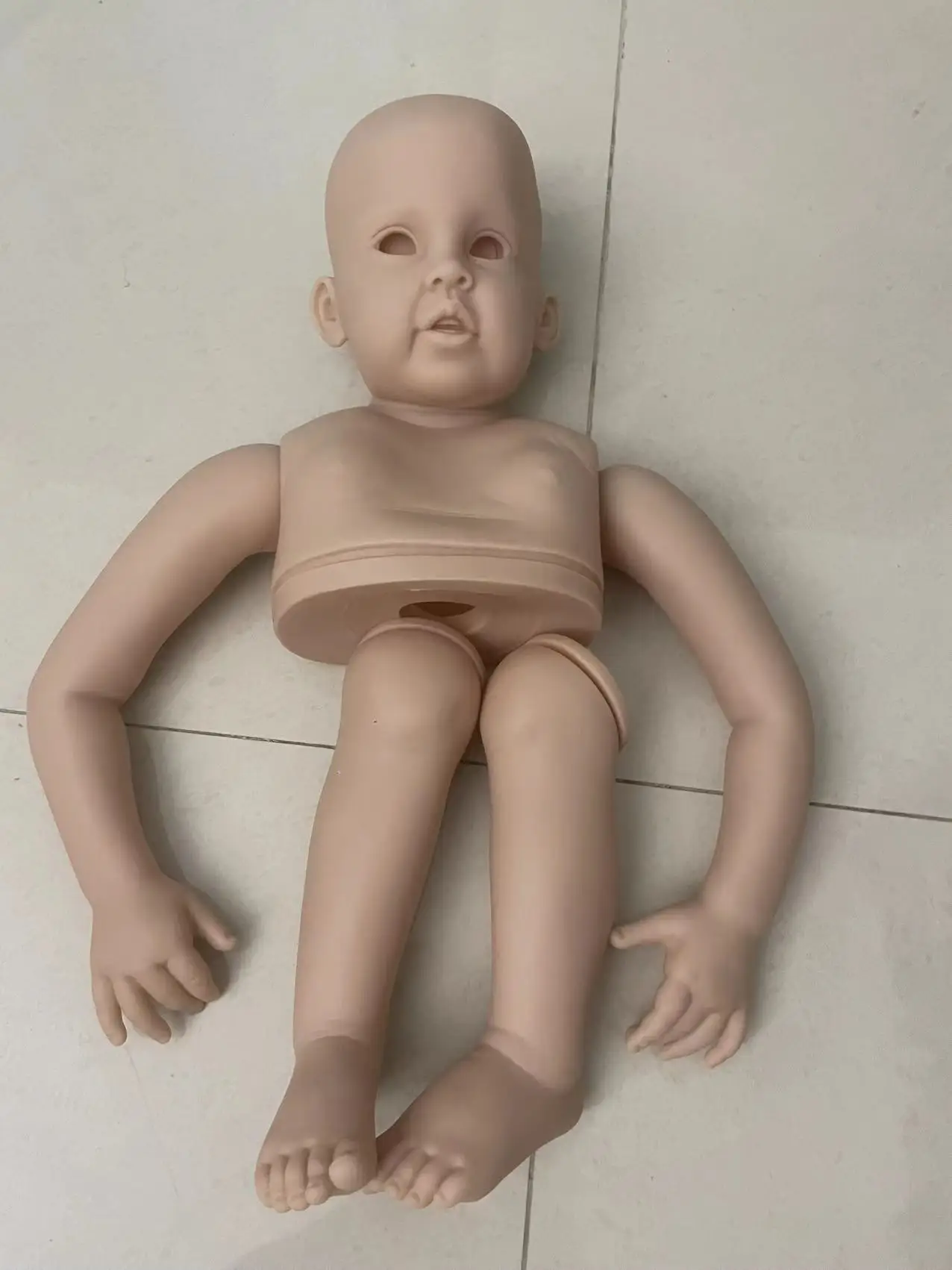 [in stock ]FBBD  32INCH Reborn Baby Doll Cressida Unpainted Kit Lifelike Soft Touch Fresh Color DIY Part With Cloth Body wit