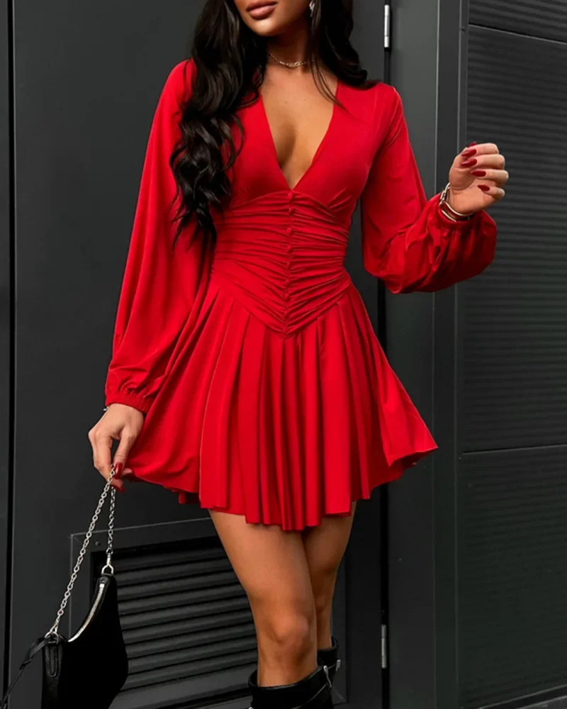 Sexy V-Neck Long Sleeve Bottom Pleated Dress.