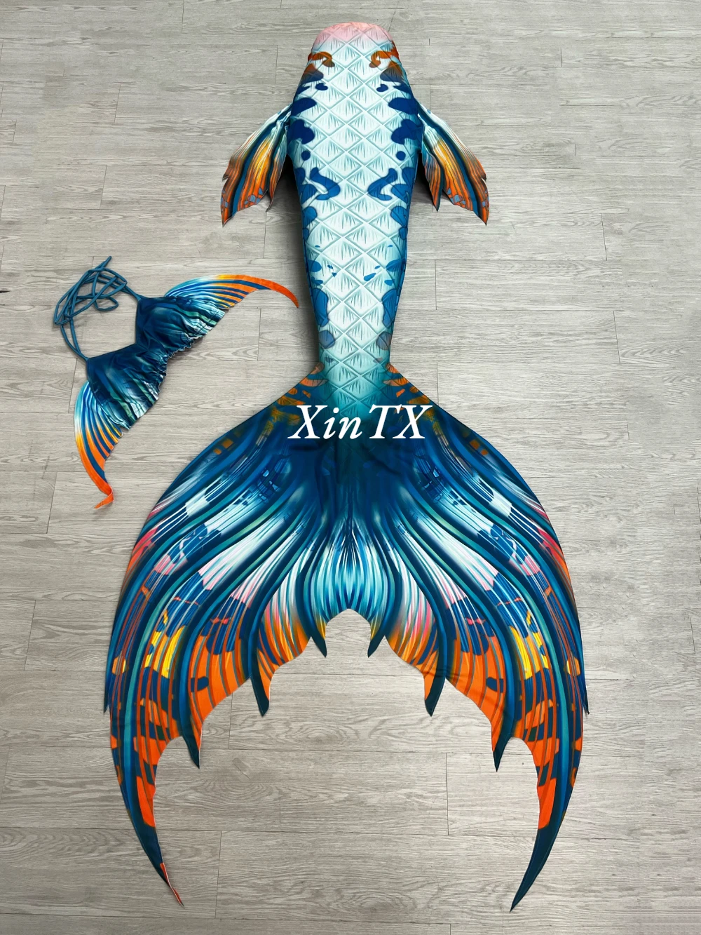 Tail and bra