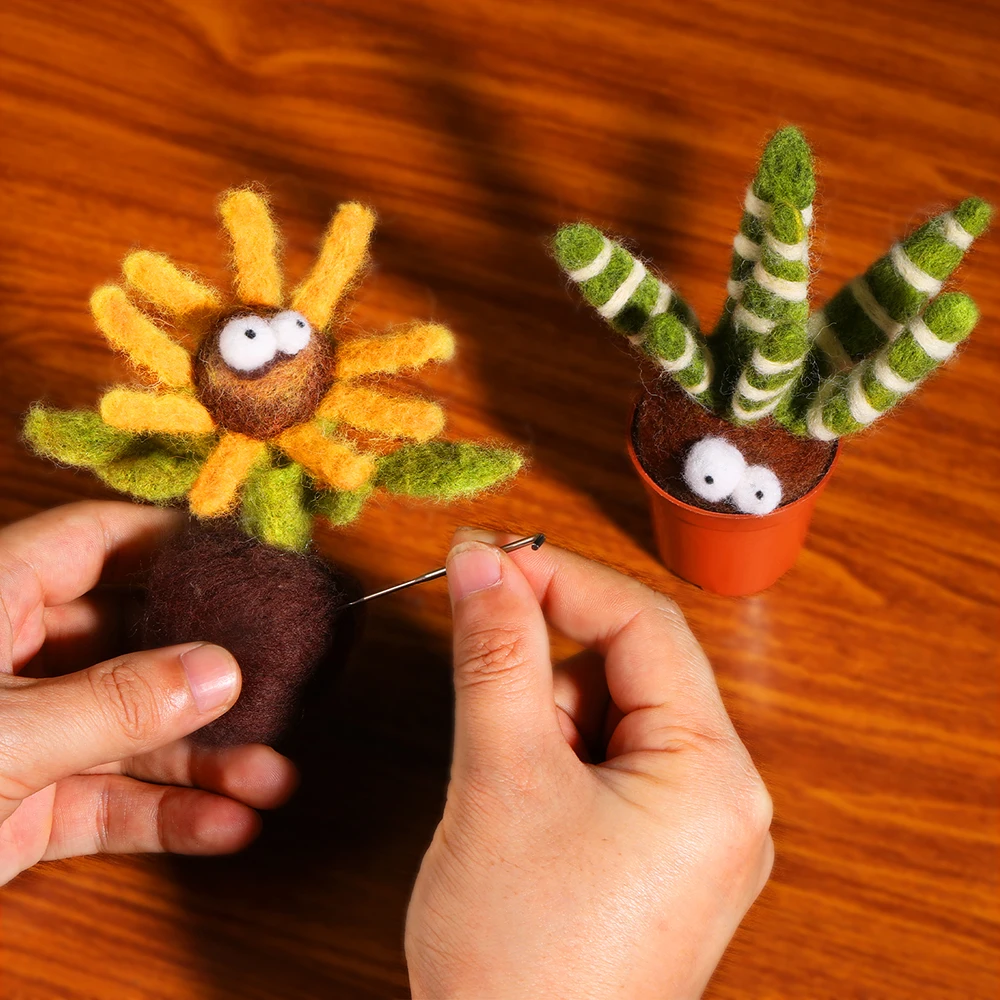 Wool Needle Felting Starter Kit Felt Plant Flowerlower Monster Team Kit for Beginner with DIY Needle Felting Supplies and Instru