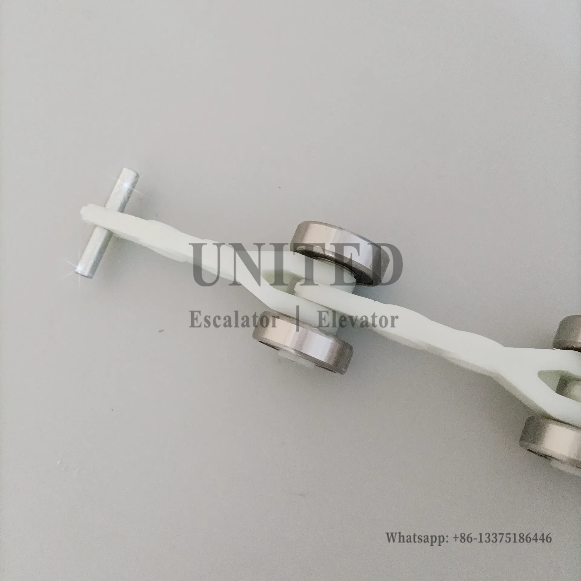 50645230 50630113 Escalator Reversing Chain 16 Pairs of Bearings Newel End Rollers 32 Bearings Use for 9300
