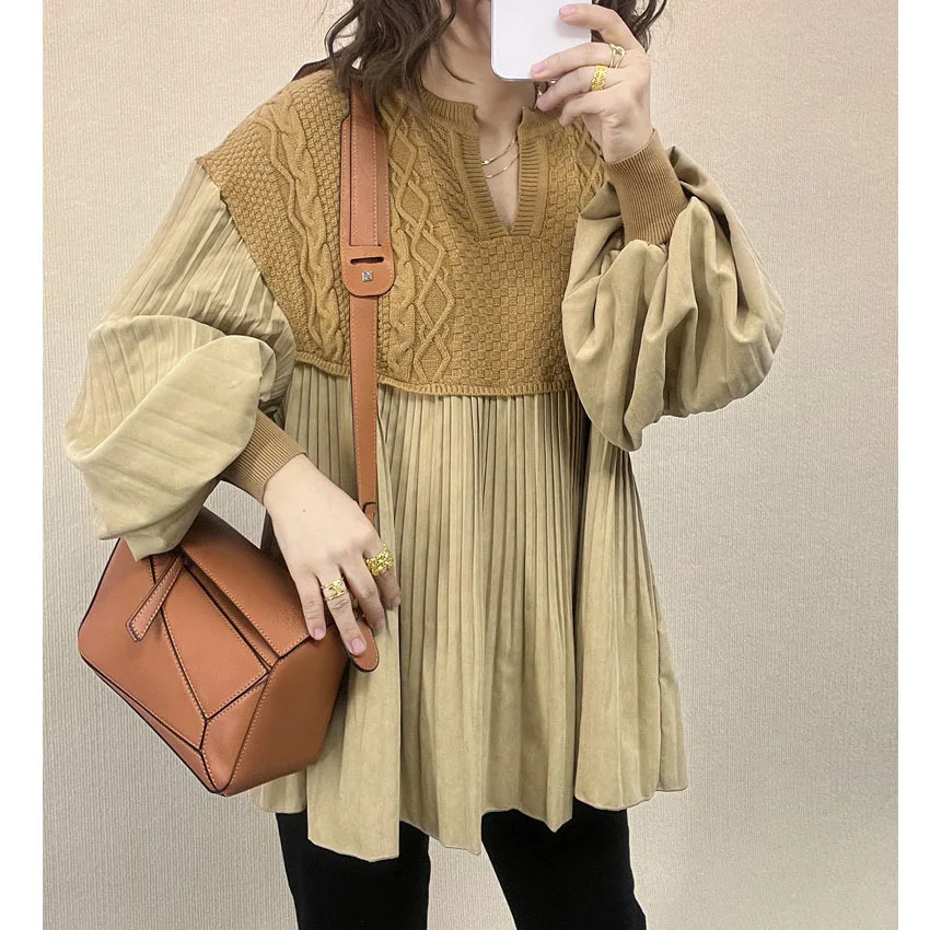

Japanese Autumn And Winter New College Versatile Women's V-neck Long Sleeve Pleated Sweater Pullover Lantern Sleeve Splice Shirt